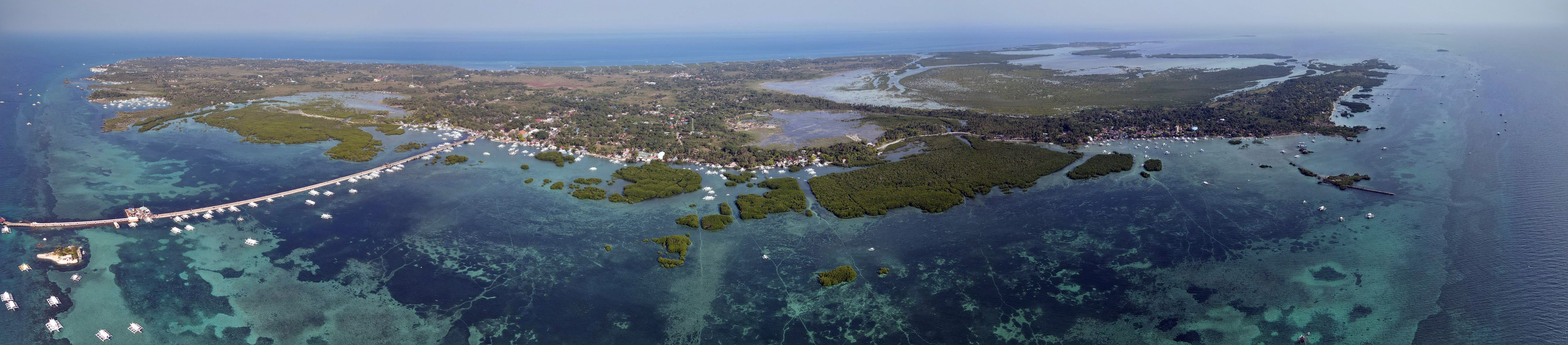 Gilutungan Island - View 11