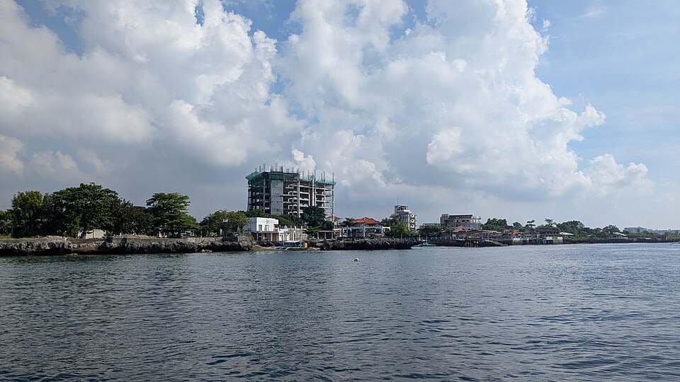 Nalusuan Island - View 11