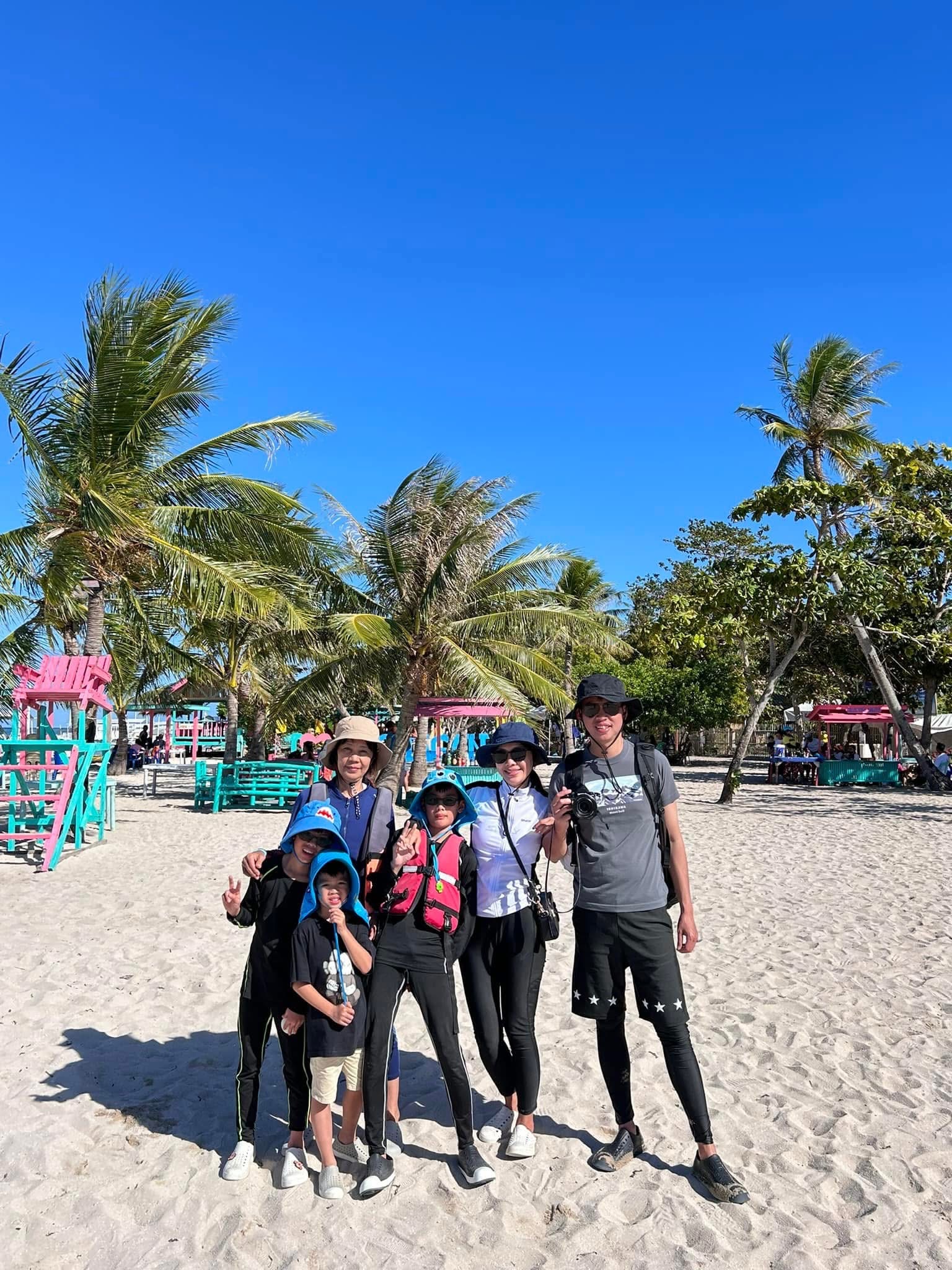 Pandanon Island - View 5