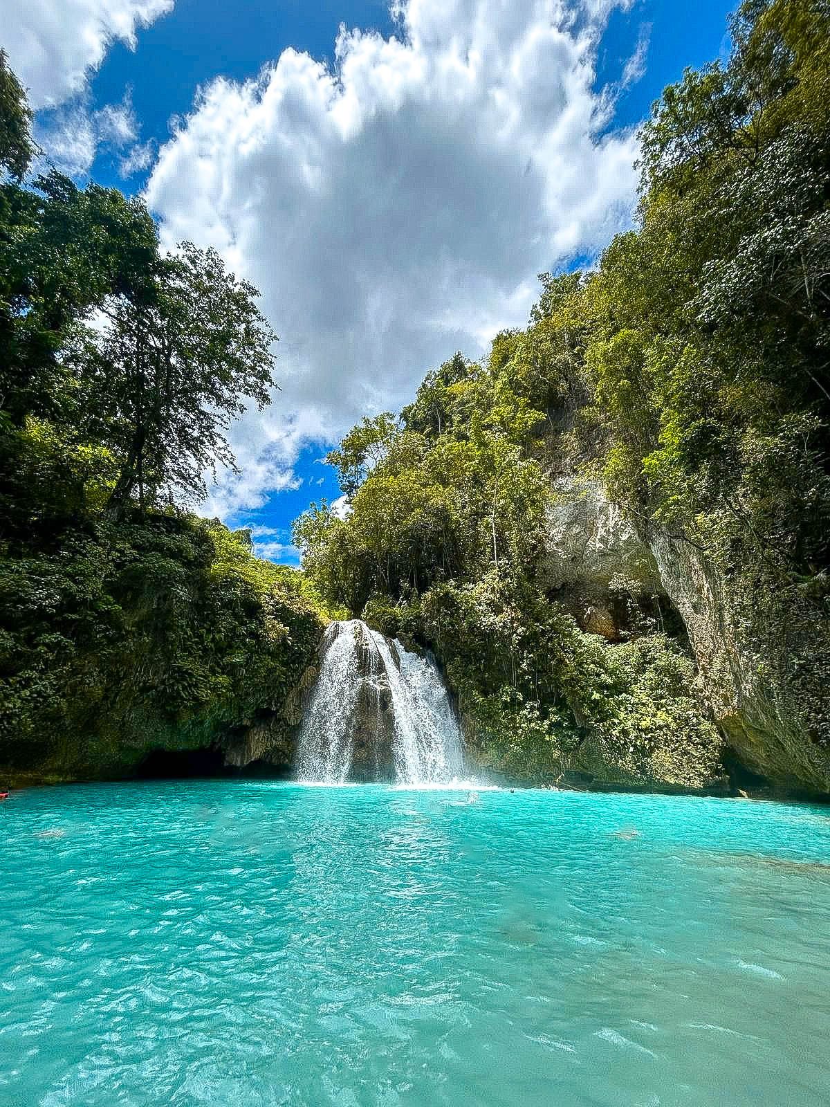 Kawasan Falls - Oslob, South Cebu